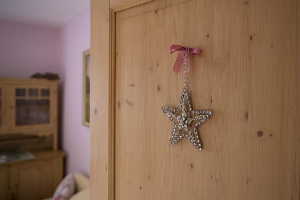 Hannas Alpengruss Apartment - Zimmer Seefeld in Tirol Phòng bức ảnh
